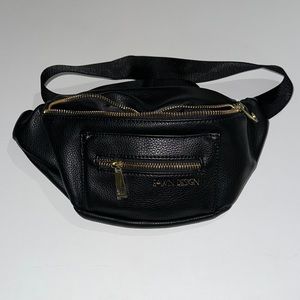 ORIGINAL Fawny Pack! Black! Amazing condition!